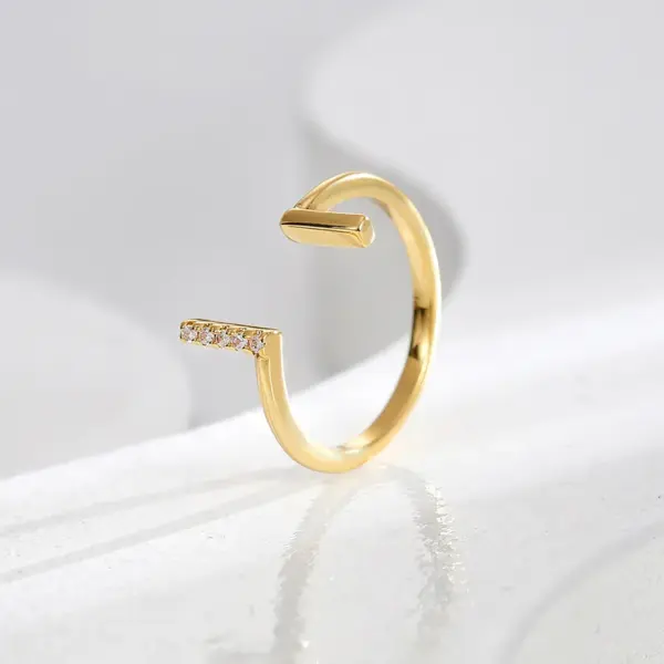 Wholesale Copper Geometric Rack Plated Zircon 18K Gold Plated IG Style Casual Commute Rings