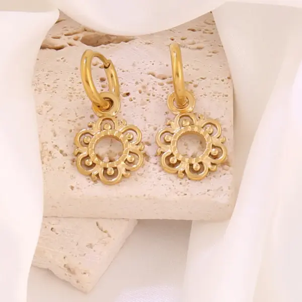 Wholesale Sunflower Earrings For Women, Waterproof Non Tarnish 316 Stainless Steel With 18K Real Gold PVD Coating And Freshwater Pearl Inlay
