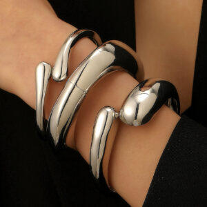 13 bracelets 3