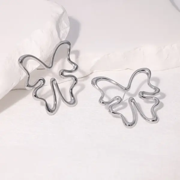Wholesale PVD Coated Real Gold Plated 18K Gold Butterfly 304 Stainless Steel Princess Cute Modern Style Waterproof Non Tarnish Ear Studs