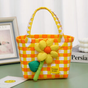 Yellow and white flower dialog box size height 15 width 16 side width 9