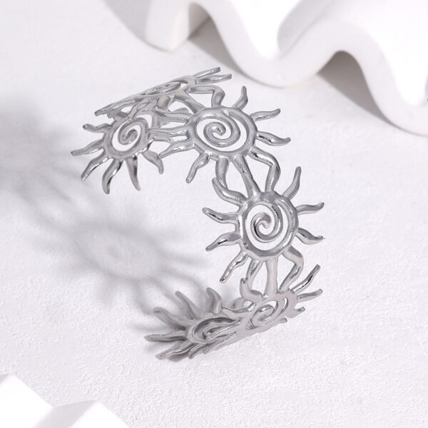 Wholesale Stainless steel open sun bracelet, gold-plated titanium steel bracelet