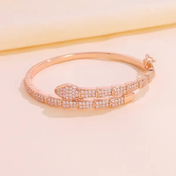 Wholesale Electroplated Copper Snake Pattern Bangle For Women With Zircon Inlay And Water Plating Process