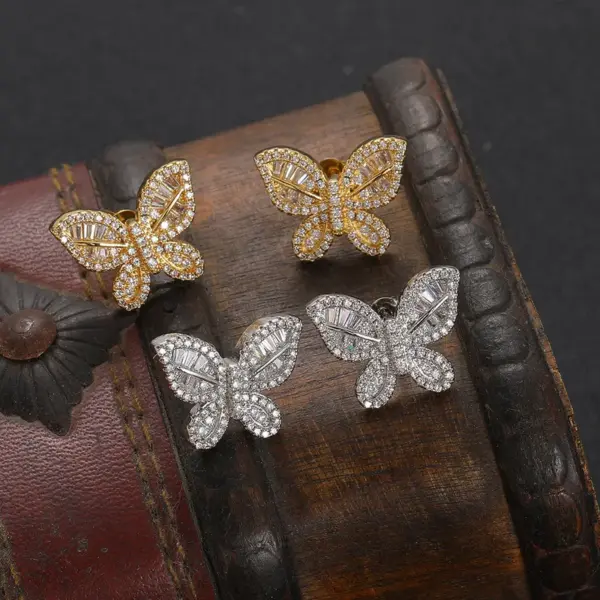 Wholesale Fashionable Butterfly Stud Earrings For Women Hip Hop Copper Embedded Zirconia 3D Butterfly Full Zircon Earrings