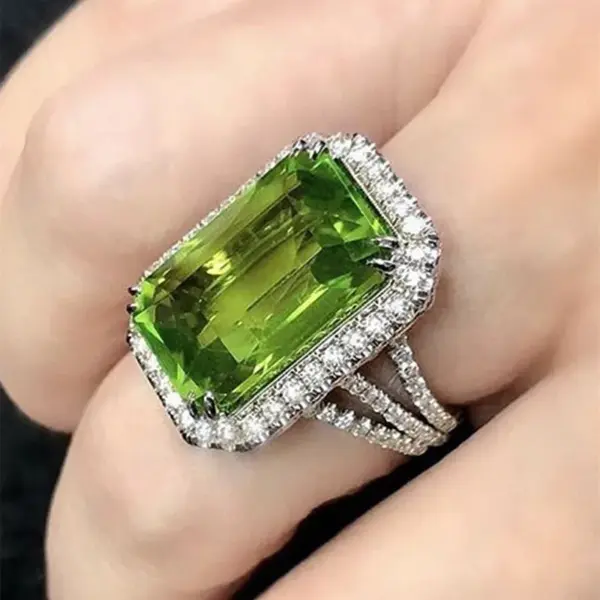 Wholesale Geometric Claw Setting Ring For Women In Copper With White K Water Plating And Zircon Inlay