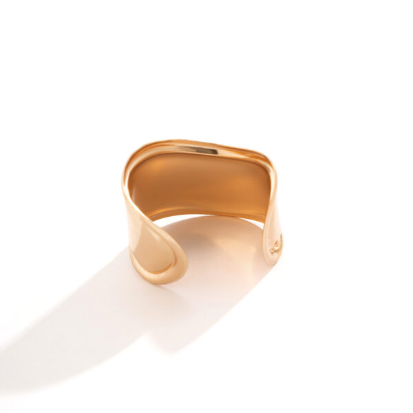oly-8c9f61a6718158f4147c6a58be7c67ed Wholesale jewelry French simple design sense open smooth bracelet niche retro hollow leaf bracelet