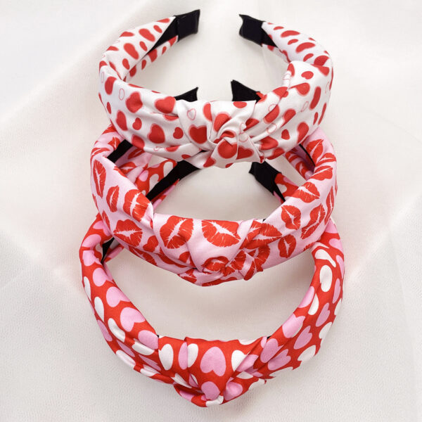 oly-8c9fc97ad6f314aff0a1539298a59854 Wholesale 3 sets of Valentine's Day love flowers Leopard fabric knotted hair band hair accessories holiday headband