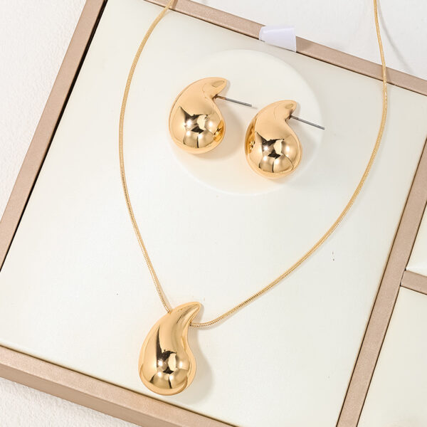 oly-8d33fd85049fbb0ea37ef5a381ca80f4 Wholesale simple fashion jewelry CCB drop earrings necklace for women suit