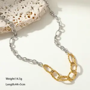 Dual-Color Patchwork Big and Small Circles Necklace / One Size