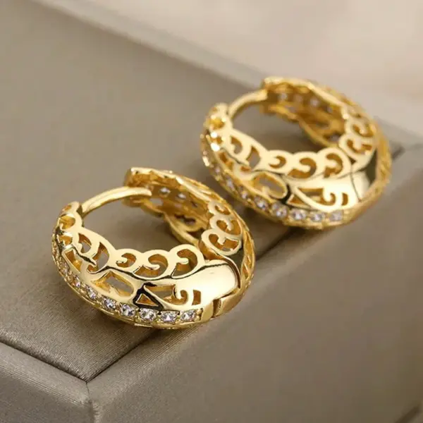 Wholesale Geometric Inlay Earrings For Women In Copper With KC Golden Plated Water Plating And Zircon Inlay