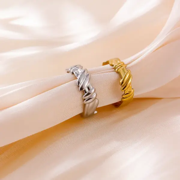 Wholesale Titanium Steel Ring Elegant Niche High-End Design Sense Ring Versatile Open Ring Wholesale Vacuum Electroplating 18K Real Gold Snake