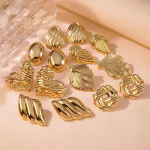 Wholesale 1 Pair Simple Style Commute Geometric 304 Stainless Steel Imitation Gold Electroplating Ear Studs