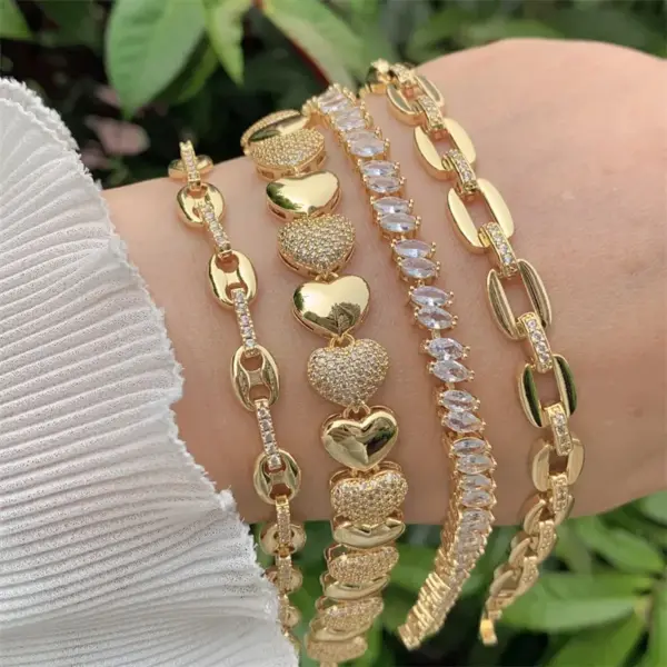 Wholesale Fashionable Multi-Style Copper Plated 18K Gold Color Zircon Heart Geometric Bracelet Suitable For Daily Wear Valentine's Day Gift