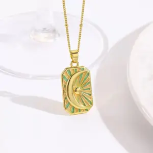 Green-yellow Moon with Chain / 1 Strand/Package