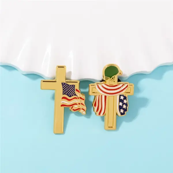 oly-8e19558cbc021e795cc15a144472b6c2 Wholesale Crucifix Pin Made Of Zinc Alloy Featuring Stamping Craftsmanship Available In Colour