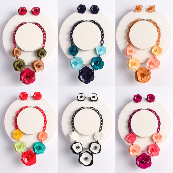 Wholesale Handmade acrylic necklaces and earrings, vintage acrylic flower accessories