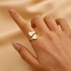 03 18K Real Gold Triangle 3932