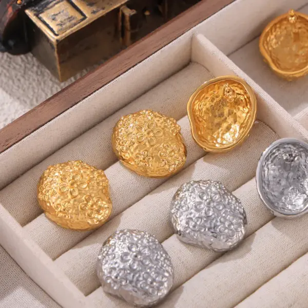 Wholesale PVD Coated Real Gold Plated 18K Gold Round Oval Flower 304 Stainless Steel Simple Style Classic Style Waterproof Non Tarnish Ear Studs