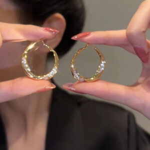 Gold Diamond Ear Ring