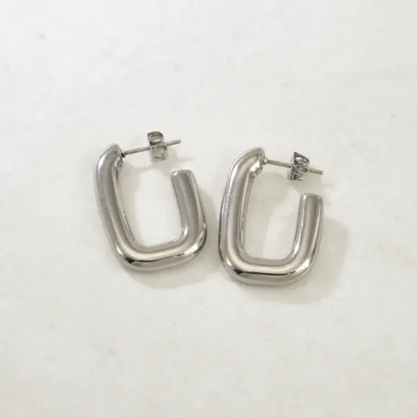 Wholesale E78 Style 304 Stainless Steel Earrings For Women Design 18K Gold Geometric C-shaped Stud Earrings Heart-shaped Electroplated
