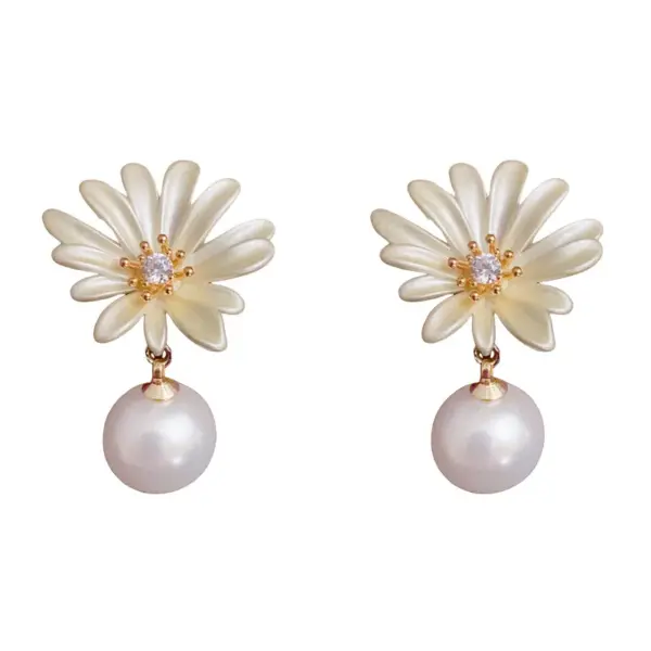 Wholesale French Luxurious Fashion Light Fresh Style Daisy Pearl Drop Earrings Women Elegant Gentle Versatile Design Bohemian Floral Print