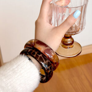 Wholesale Yuyu New Resin Geometric Autumn and Winter Leopard Print Transparent Round Geometric Bracelet Ins European and American Stacked Wristband