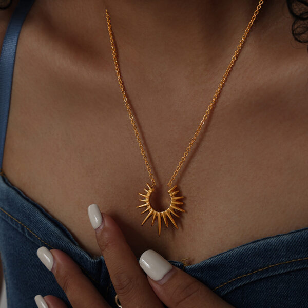 oly-90b12212d7865dae6e40870fdf7fbbeb Wholesale retro titanium steel 18k non-fading necklace Joker female sunflower exaggerated clavicle chain jewelry