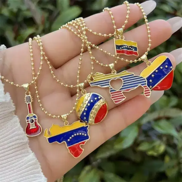 Wholesale Unisex National Flag Enamel Pendant Necklace With 18K Real Gold Plated Copper And PVD Coated Finish, Featuring A Beaded Chain