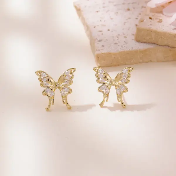 Wholesale 925 Silver Needle New Trendy Flower Stud Earrings Personality High-end Summer Big Round Face Retro Zircon Earrings