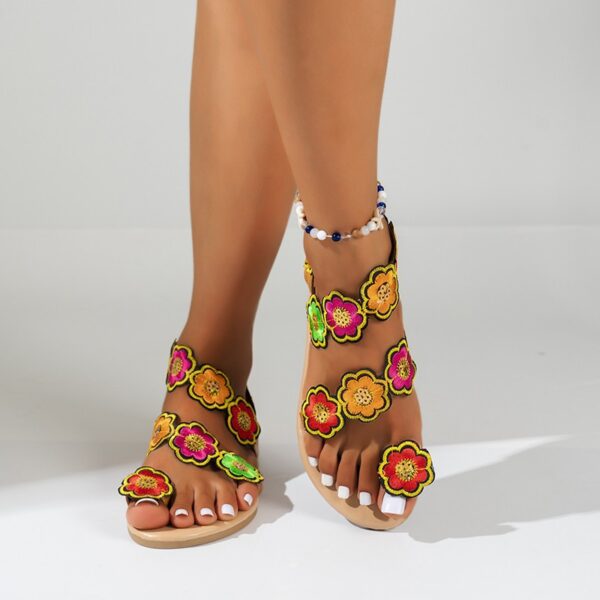 oly-9155e17700eedd40c374762226f9069b Wholesale Summer Sandals Ethnic Style Colorful Flat Women's Shoes Large Size Beach Sandals Fragandal