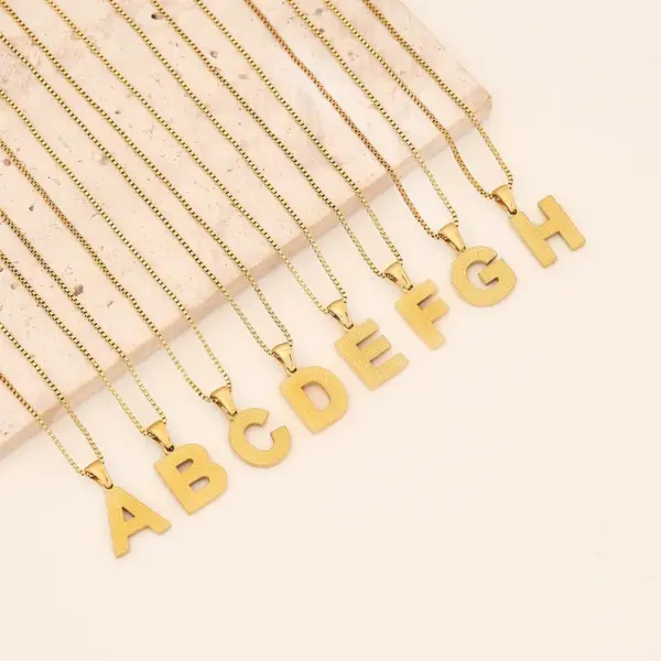 Wholesale Waterproof Non Tarnish Letter Necklace For Women With 18K Real Gold Plated 304 Stainless Steel And PVD Coated Box Chain