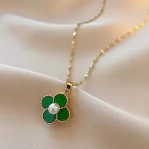 X0406 Green Rotating Necklace