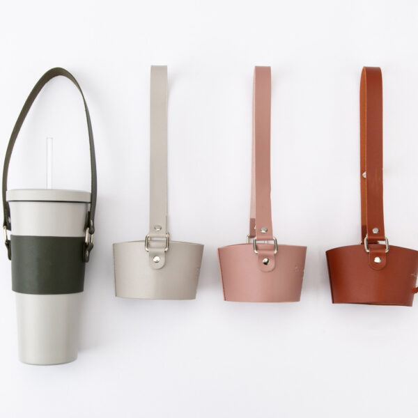 Wholesale Spot portable cup cover thickened milk tea cup accessories outdoor portable bag PU leather non-slip cup cover