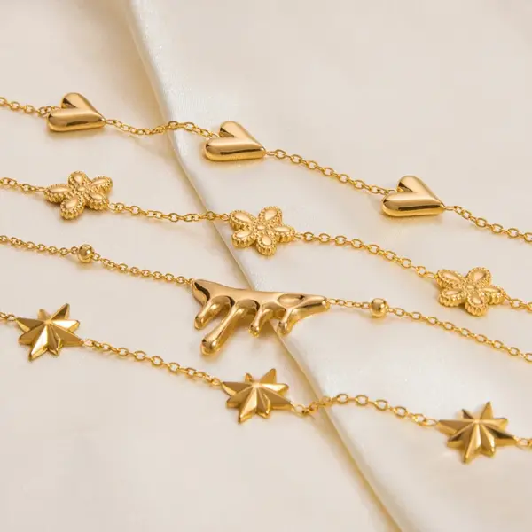 Wholesale PVD Coated Real Gold Plated Geometric Heart Shape 304 Stainless Steel Simple Style Waterproof Non Tarnish 304 Stainless Steel Bracelets