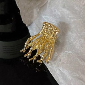26#Golden little ghost hand 3.5cm