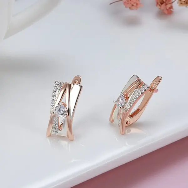 Wholesale New Geometric Hollow Out Women's Rose Gold Zircon Earrings Fashionable Ear Jewelry Chic Style Copper Material Electroplated