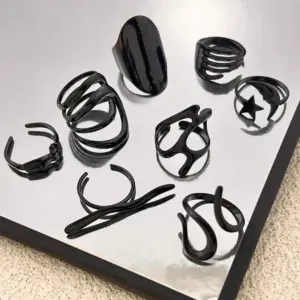 Wholesale Halloween New Style Black Stainless Steel Ring Snake Hand Dark Character Twisted Dark Ring Colorful Festival Suitable Men Women Matching Photography