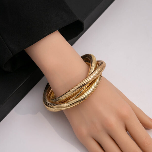 Wholesale Exaggerated Multi-layer Elastic Bracelet Personality Design Irregular Retro Temperament Winding Bracelet for Women