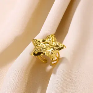 Gold / Star
