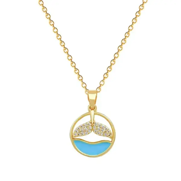 Wholesale Round Inlay Pendant Necklace For Women In Copper With 18K Real Gold Plated Water Plating And Artificial Rhinestones On Cable Chain