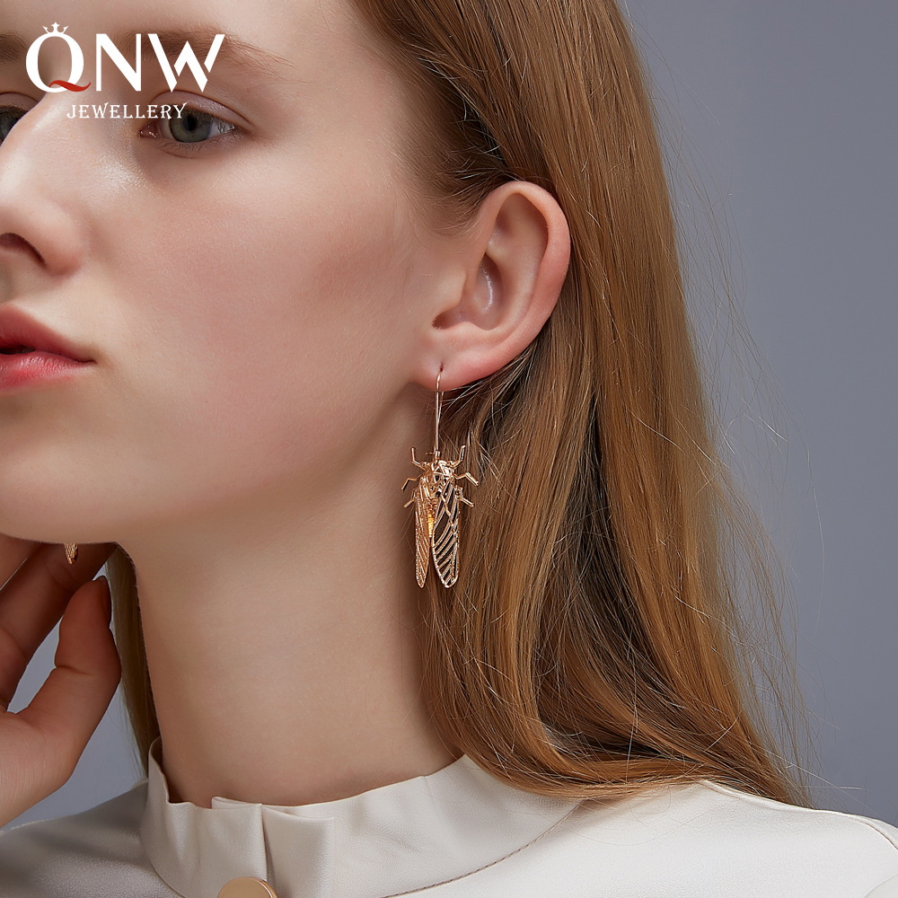 Wholesale Europe and the United States new earrings creative insects Golden Cicada earrings personality long cicada earrings earrings cross-border Acc