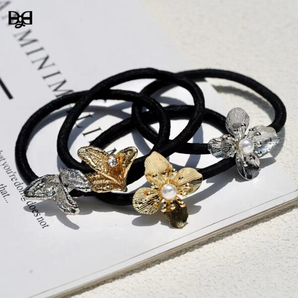 Wholesale Designer hair band Korean style French jewelry pearl headdress metal hair rope hair accessories niche light luxury hair rope