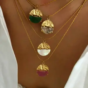 White (in Main Figure) Amber Pink Green Four-Piece Set / Average Size