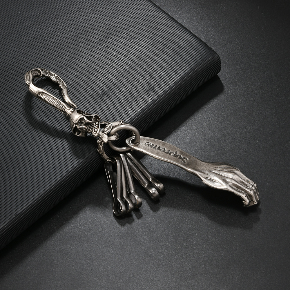 Wholesale Cross-Border Skull Keychain Alloy Creative Skull Arm Cross Pendant Car Metal Pendant Keychain
