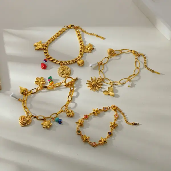 Wholesale Popular Style New Chinese Style 18K Gold Stainless Steel SUNFLOWER Butterfly Small Pendant Bracelet Elegant High-Grade Bracelet