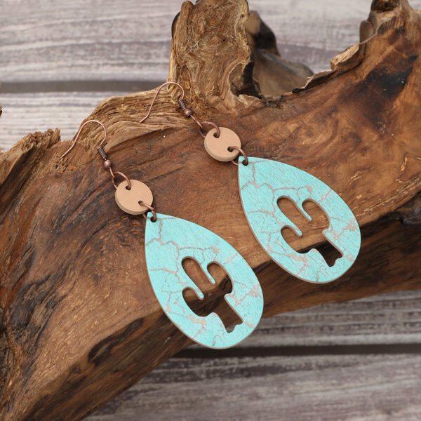 Wholesale Western Style Hollow Out Cactus Sheep Head Pattern Irregular Shape Wooden Earrings Women Earrings