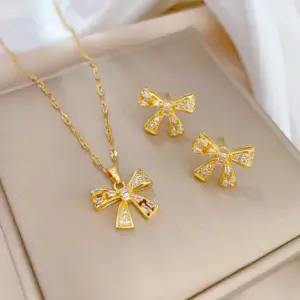 D129 Necklace-D130 Stud Earrings