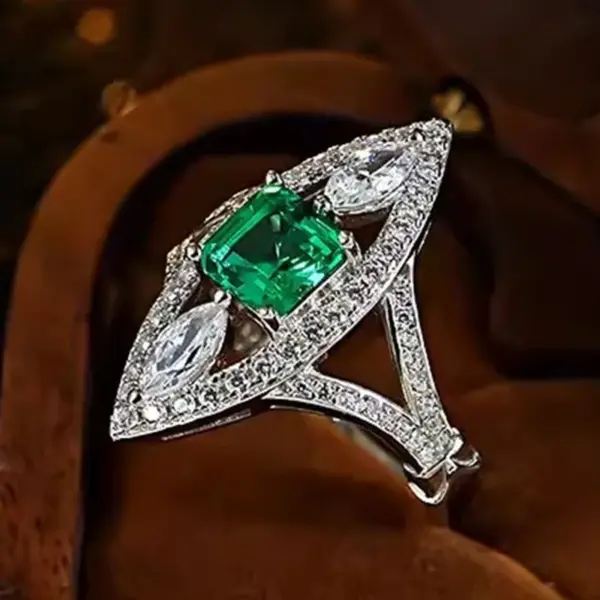 Wholesale Geometric Women’s Ring In Copper With White K Water Plating, Claw Setting Featuring Zircon Inlay