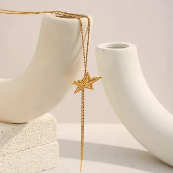 Wholesale New Design High-End Stainless Steel 18K Gold Plated Star Pull-Out Necklace For Women Elegant Jewelry