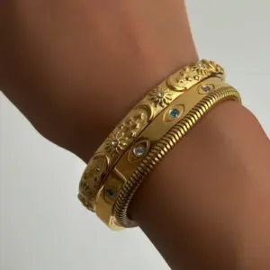 Wholesale Simple Style Round Titanium Steel Plating Inlay Zircon 18k Gold Plated Bangle